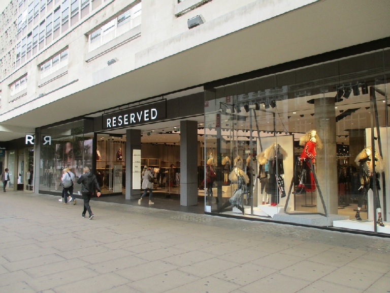 Oxford Street - Reserved fashion store