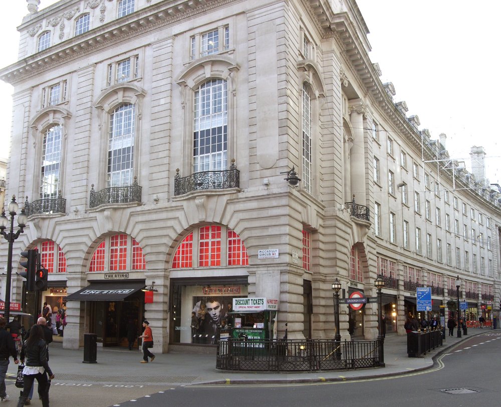 The Sting store at Piccadilly Circus