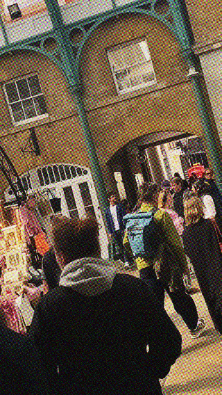 Another London hotspot: the Apple Market, artisans and artists
