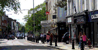 Shops and restaurants on the King's Road in Chelsea