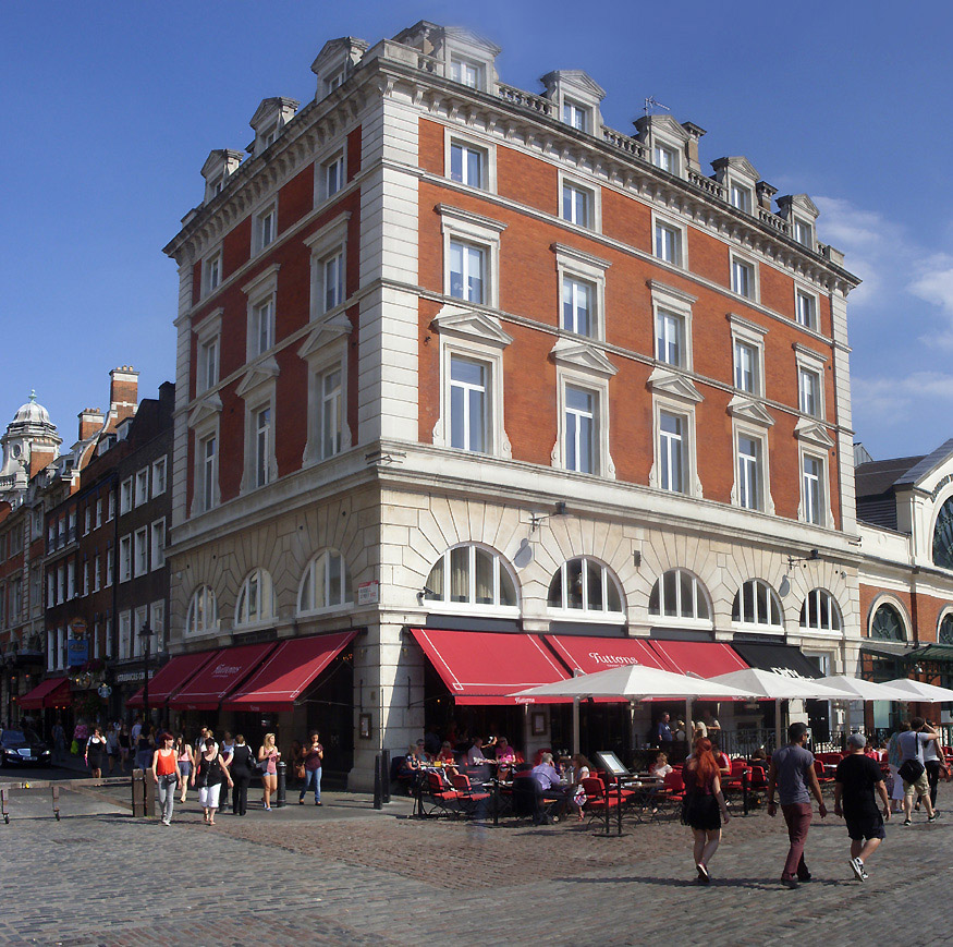 Tuttons restaurant on the Piazza at Covent Garden in London