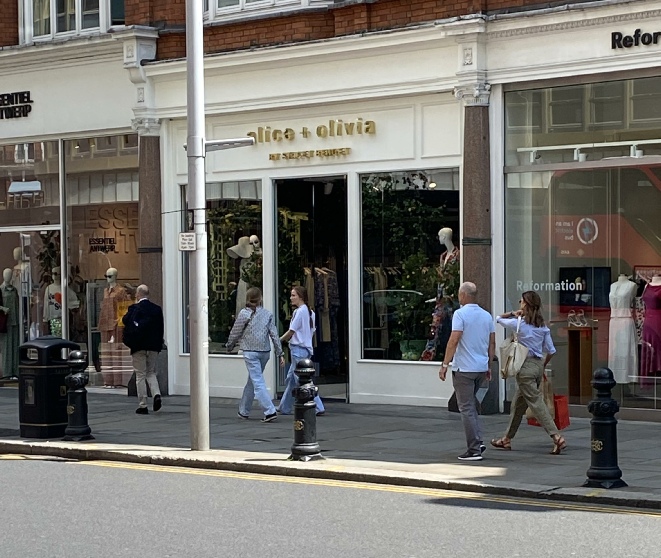 Alice and Olivia shop on King's Road in Chelsea