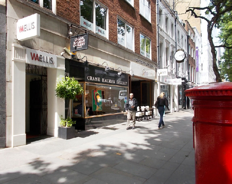 Crane Kalman art gallery on Brompton Road in Knightsbridge