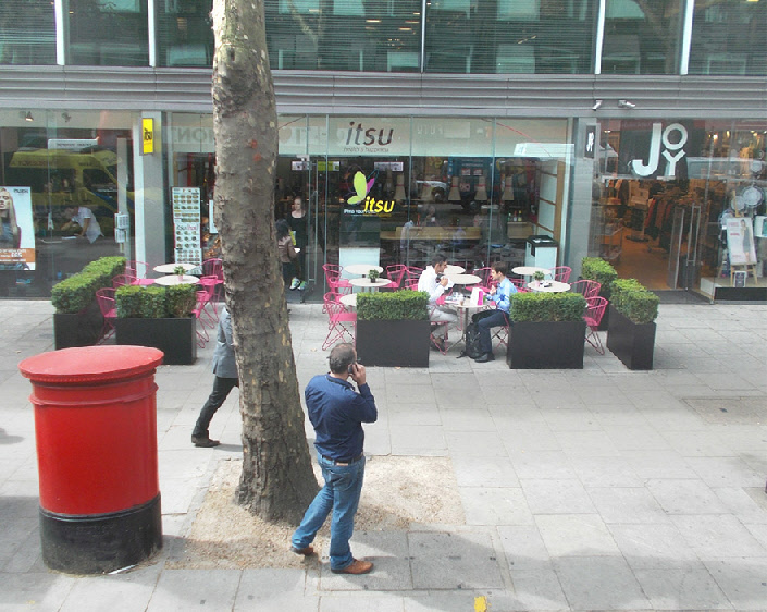 Itsu Asian-inspired food on London’s Tottenham Court Road