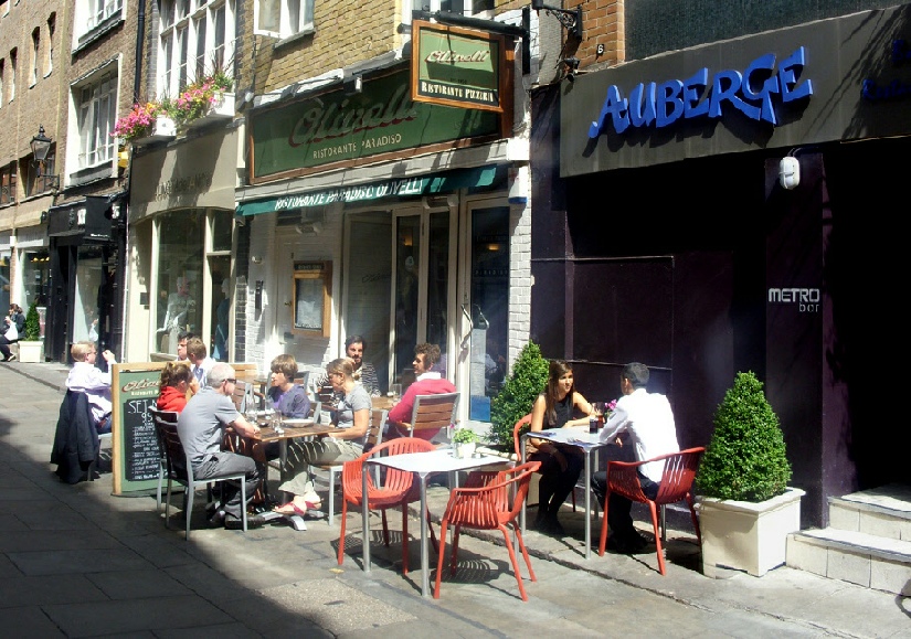 Olivelli restaurant on St. Christopher’s Place in Marylebone