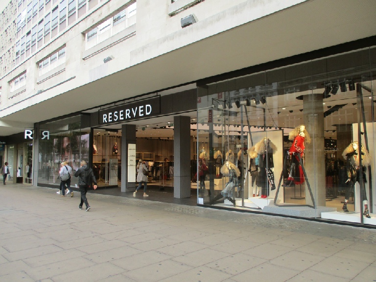 Oxford Street - Reserved fashion store
